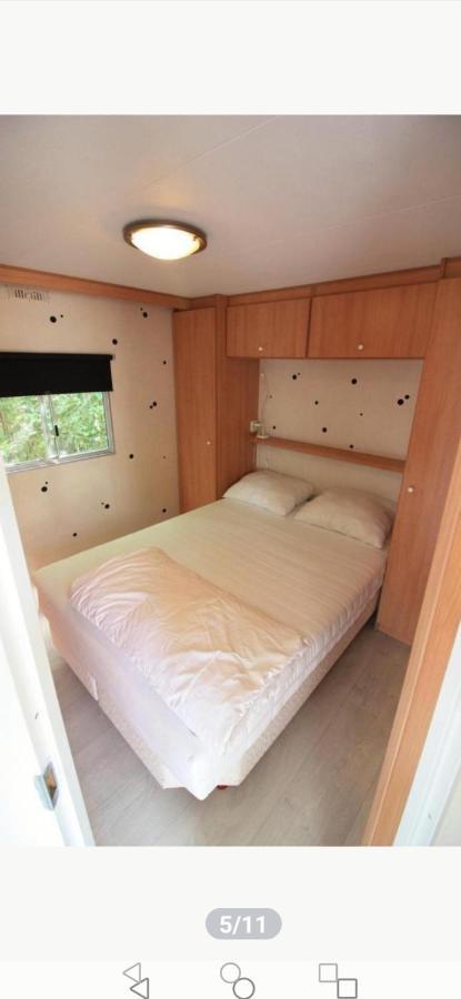Stacaravan Op 5 Sterren Vakantiepark De Kuilart Friesland Aan Het Meer Met Zwembad 5P 237 Koudum Kültér fotó